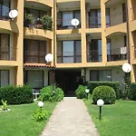 Aparthotel Chateau Aheloy 3*