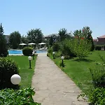 Aparthotel Chateau Aheloy Pomorie