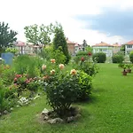 Aparthotel Chateau Aheloy 3*