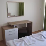 Aparthotel Chateau Aheloy 3*