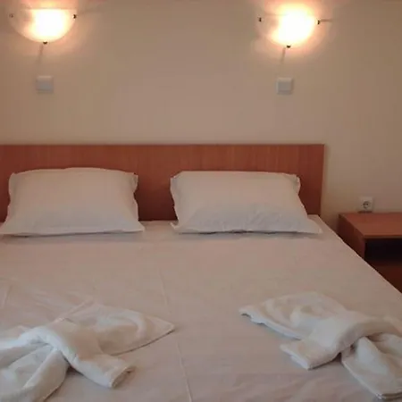 Apart Otel Chateau Aheloy 3*