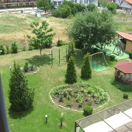 Chateau Aheloy Aparthotel 3*