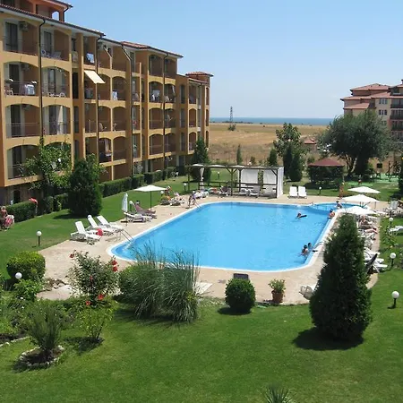 Chateau Aheloy Aparthotel 3*