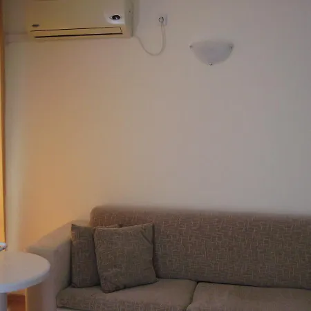 Chateau Aheloy Pomorie